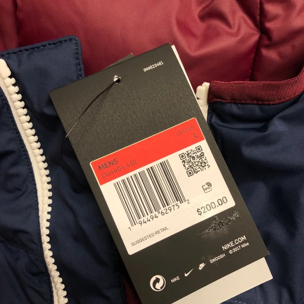 $200 NIKE SPORTSWEAR SHIELD DOWN FILL WINDRUNNER L - Picture 12 of 12